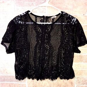 ✅Soteer Lace Sheer Crop Top